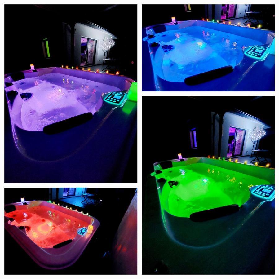 Un Sejour Romantique En Couple Avec Jacuzzi Prive Chromotherapie Jardin Maison Privee Ychoux Kültér fotó